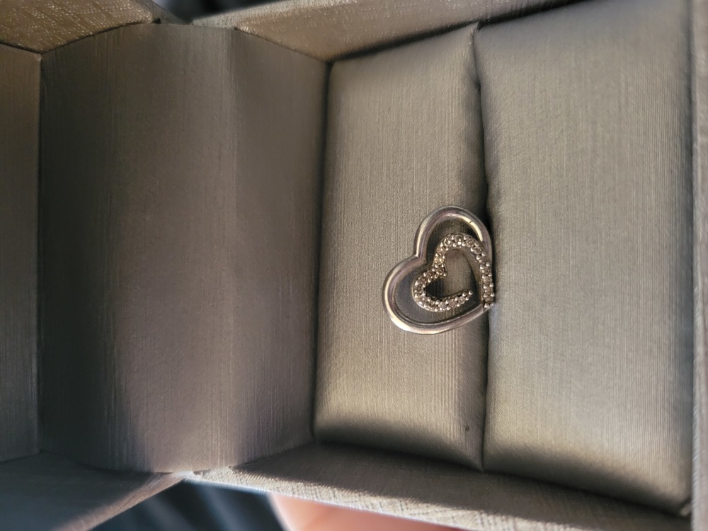 People's heart pendant - Silver with diamond accents